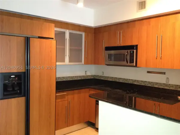 325 S Biscayne #1414, Miami, FL 33131