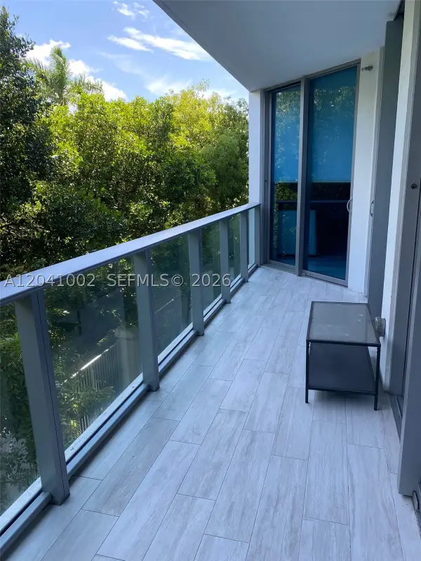 17301 Biscayne #206, North Miami Beach, FL 33160