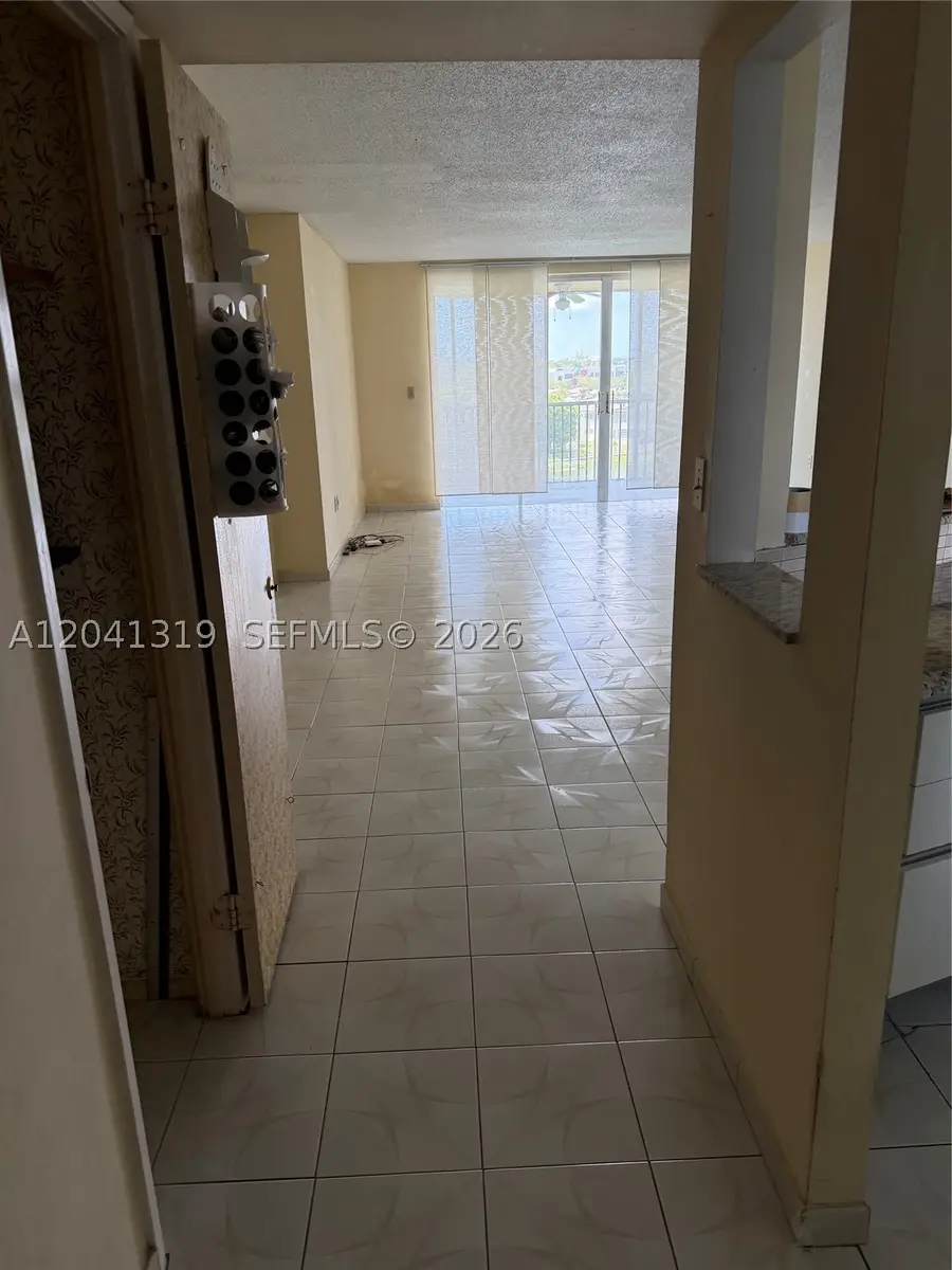 1750 NE 191st #627-4, Miami, FL 33179 - #2