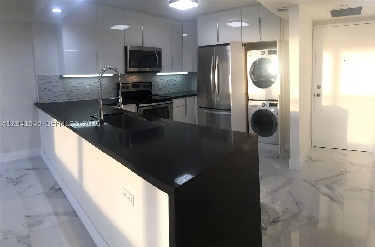 1901 Brickell #B2003, Miami, FL 33129 - #1