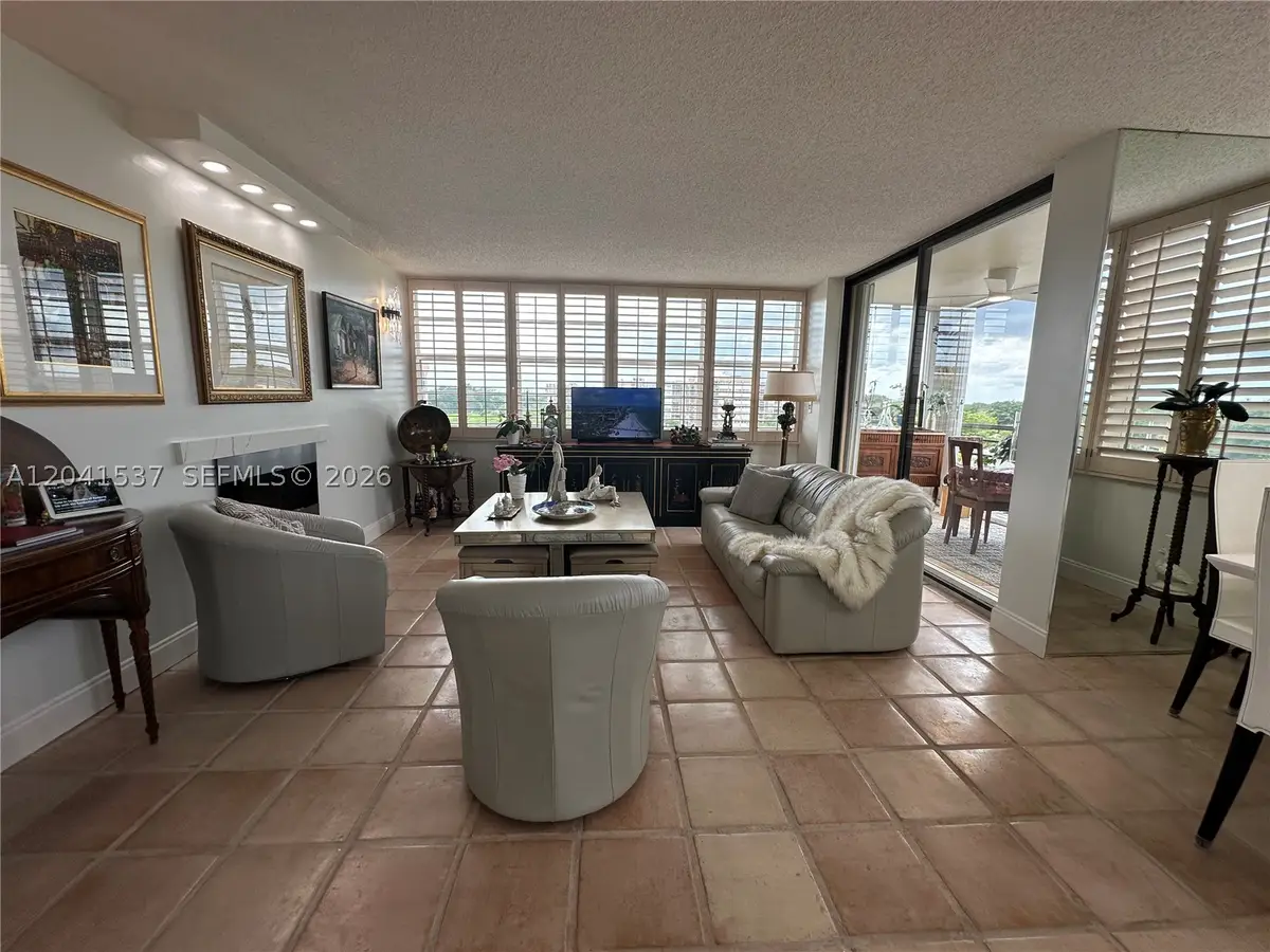 1200 Saint Charles #618, Pembroke Pines, FL 33026 - #1
