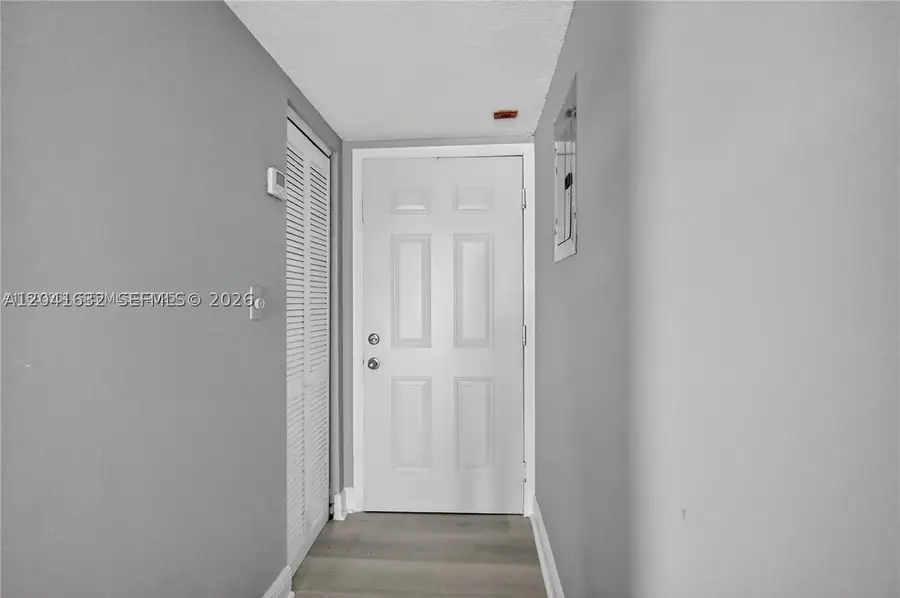 Address Withheld By Seller, Hialeah Gardens, FL 33016 - #2