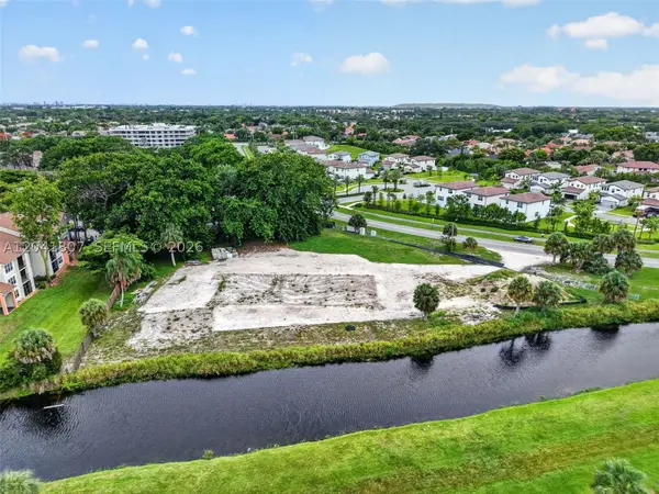 22962 Camino Del Mar, Boca Raton, FL 33433