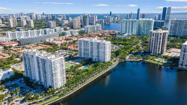 2801 NE 183rd #1016W, Aventura, FL 33160