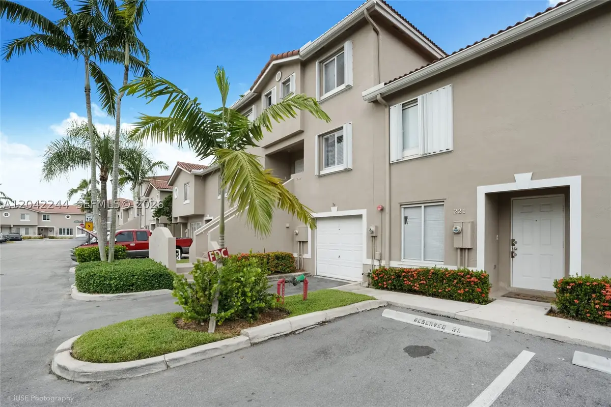 221 Riviera, Weston, FL 33326 - #1