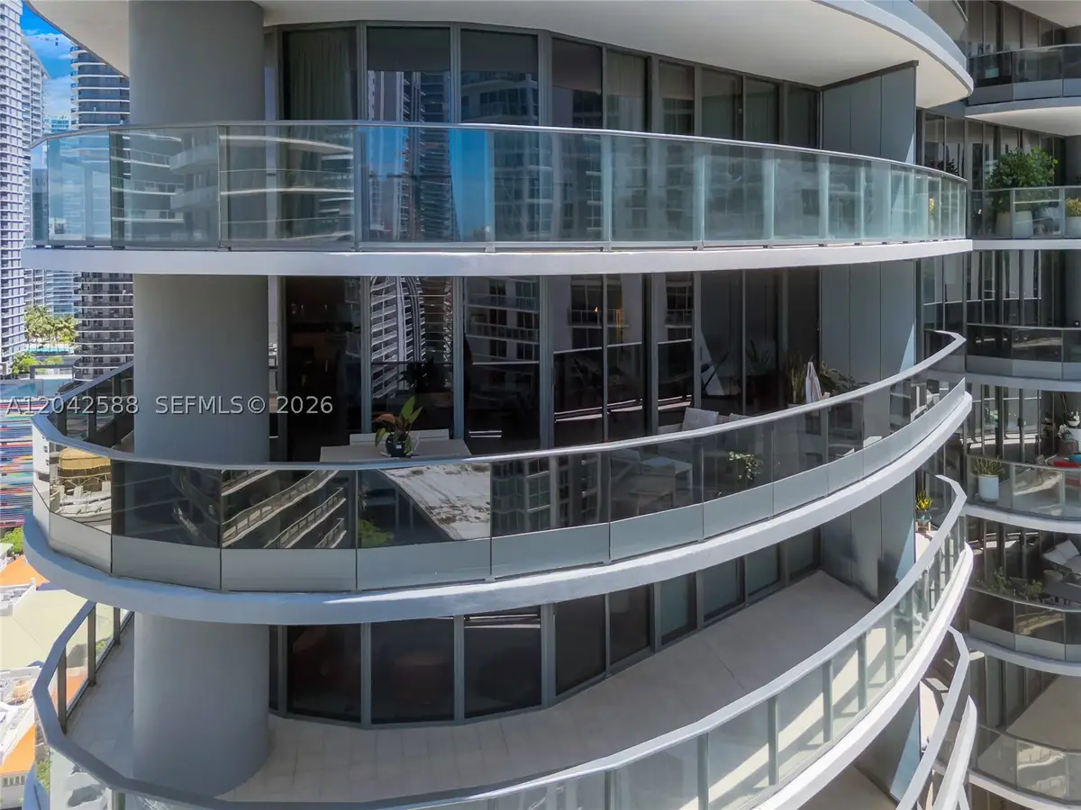 1000 Brickell #2402, Miami, FL 33131 - #1