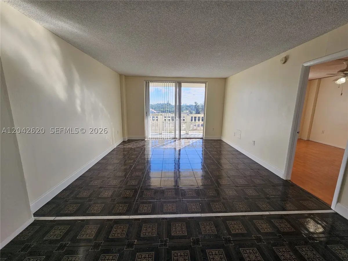 15600 NW 7th #704, Miami, FL 33169 - #1