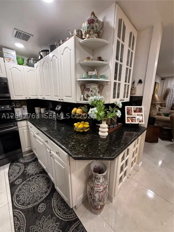 4100 Crystal Lake #111, Deerfield Beach, FL 33064
