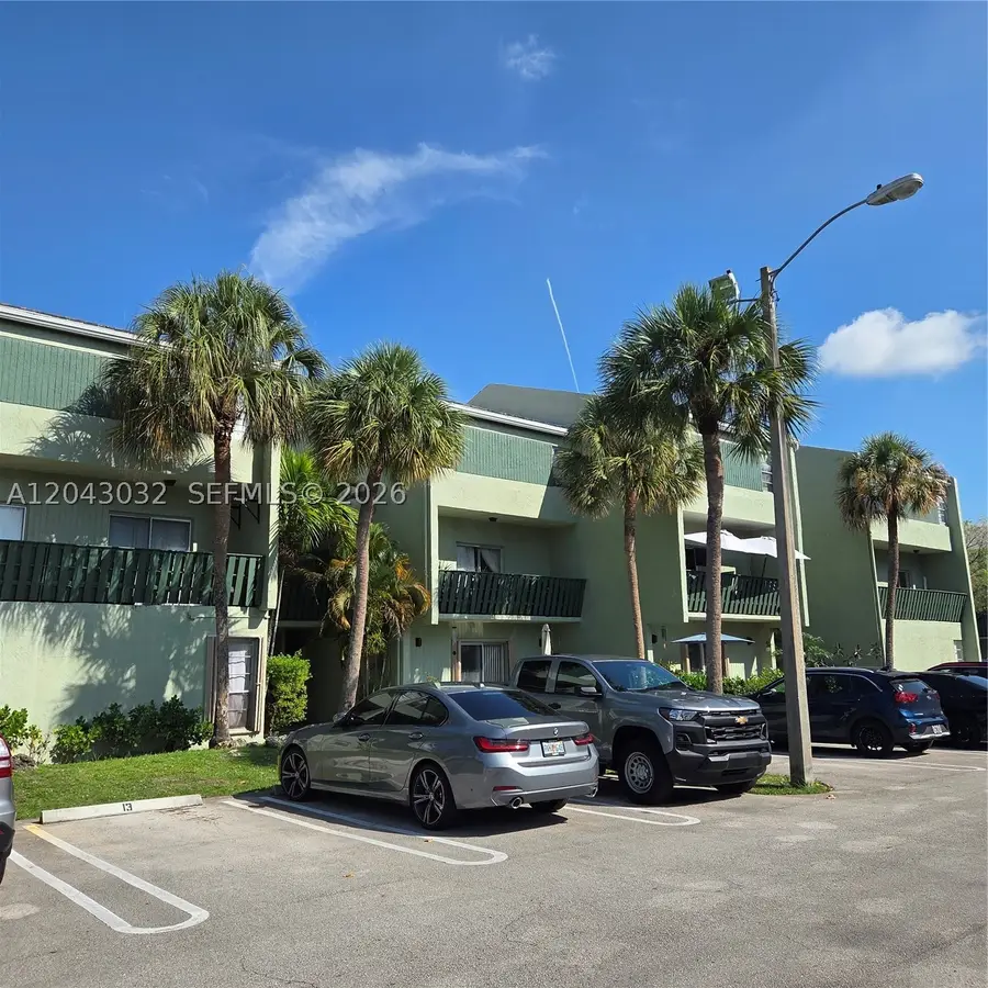8905 NW 28th #B, Coral Springs, FL 33065 - #2