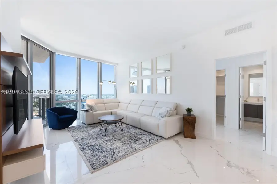 851 NE 1st #3308, Miami, FL 33132 - #2