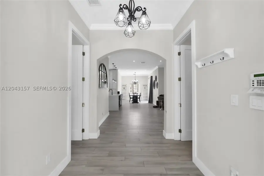 720 S Old Nob Hill, Plantation, FL 33324 - #3