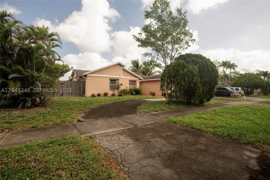 5889 NW 198th, Hialeah, FL 33015 - #2