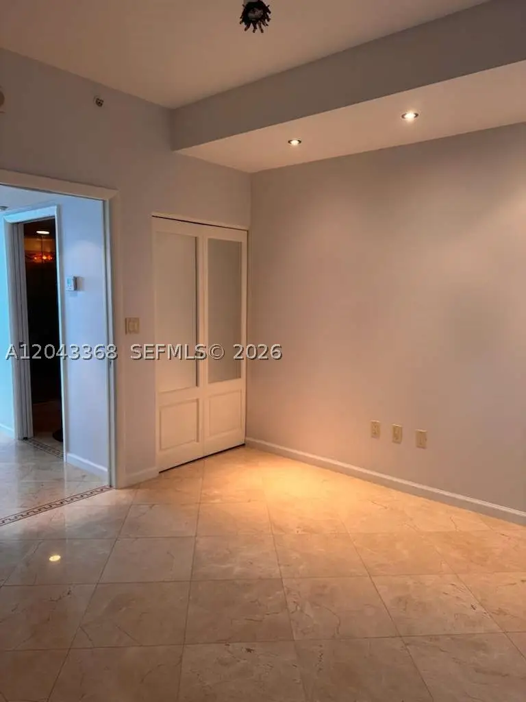 5025 Collins #1602, Miami Beach, FL 33140 - #3