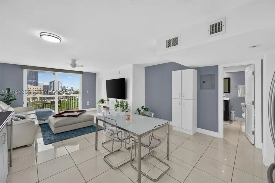 401 Ocean #1001, Miami Beach, FL 33139 - #3