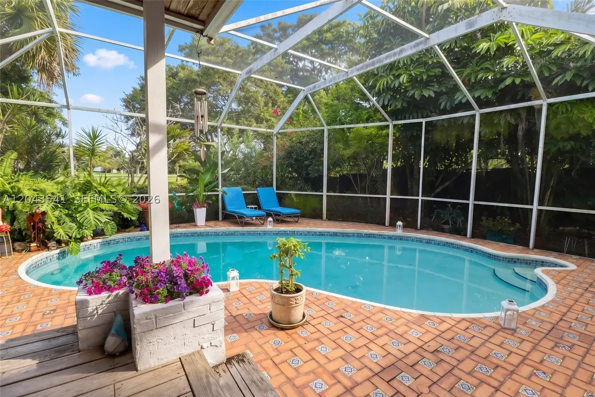 9720 Palmetto Club Ln W, Miami, FL 33157 - #1