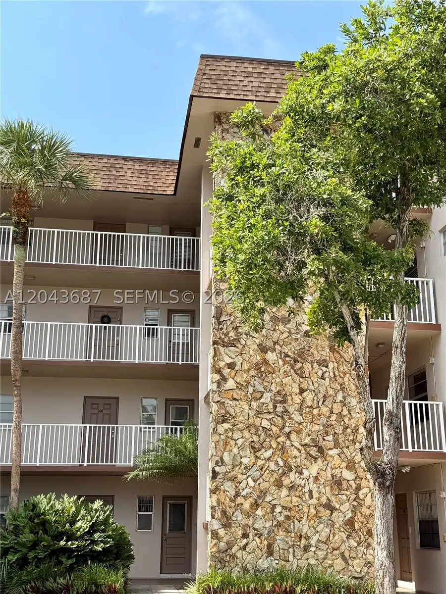 8101 SW 24th #405, Davie, FL 33324 - #2
