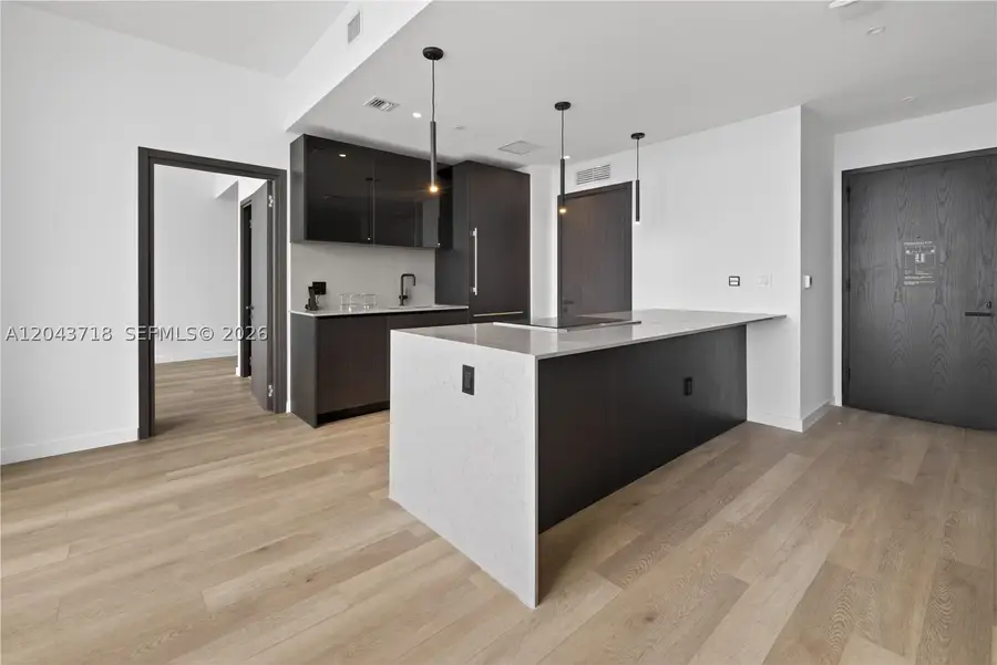 20 NE 11th #4701, Miami, FL 33132 - #3