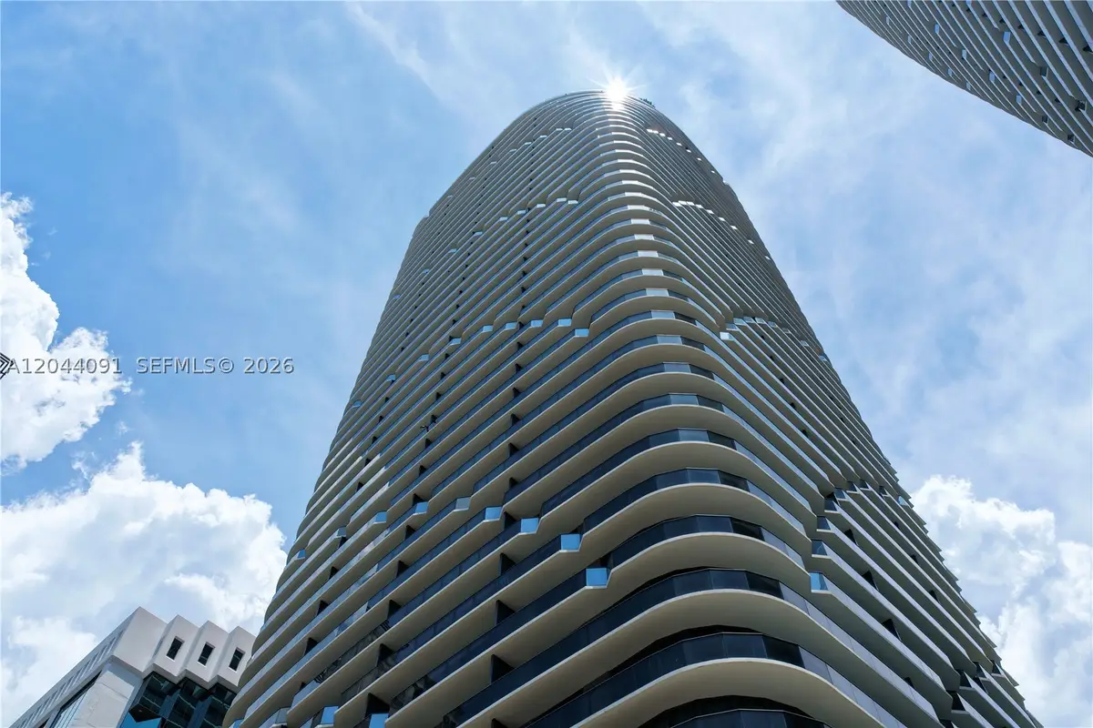 55 SW 9th #2208, Miami, FL 33130 - #1