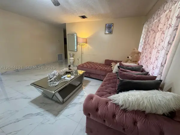 5923 Fillmore, Hollywood, FL 33021