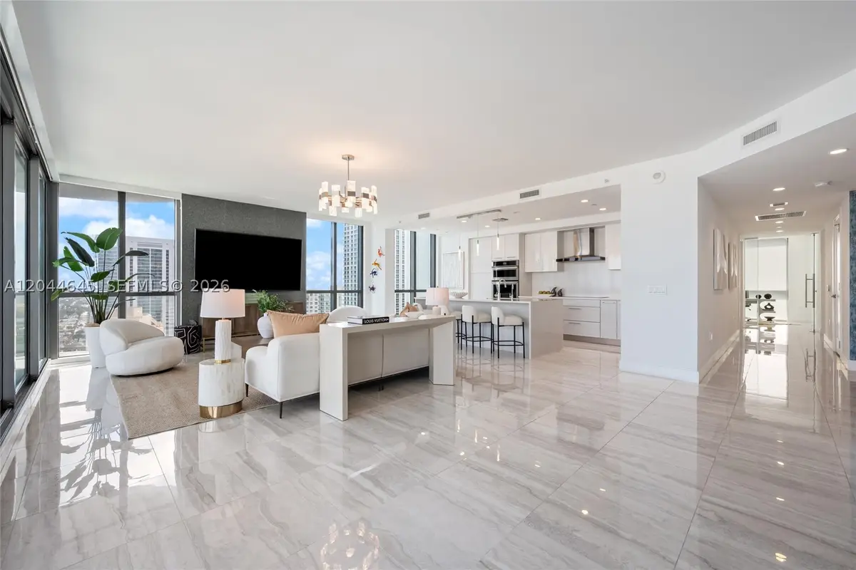 100 E Las Olas #3201, Fort Lauderdale, FL 33301 - #1