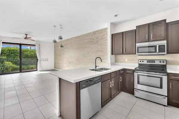 Address Withheld By Seller, Oakland Park, FL 33334