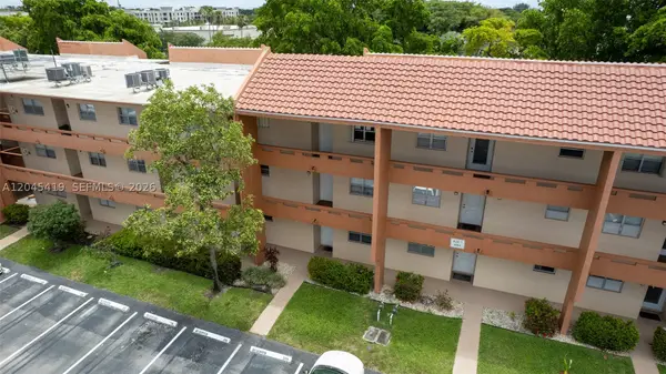 8814 W Mcnab #204, Tamarac, FL 33321
