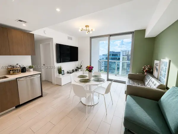 1600 SW 1st #906, Miami, FL 33129