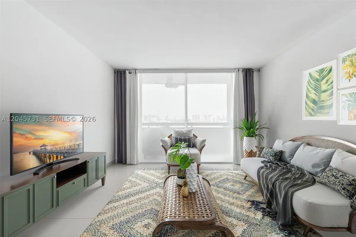 1775 Washington #14F, Miami Beach, FL 33139 - #1