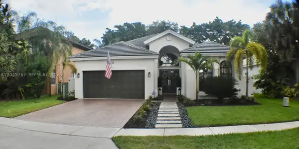 123 SW 164th, Pembroke Pines, FL 33027