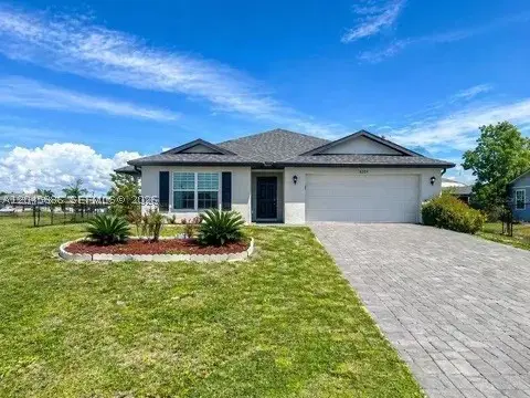 2123 NE 6th, Cape Coral, FL 33909