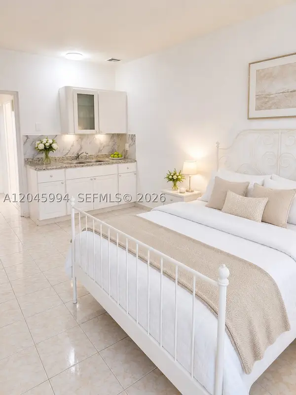 Address Withheld By Seller, Hallandale, FL 33009