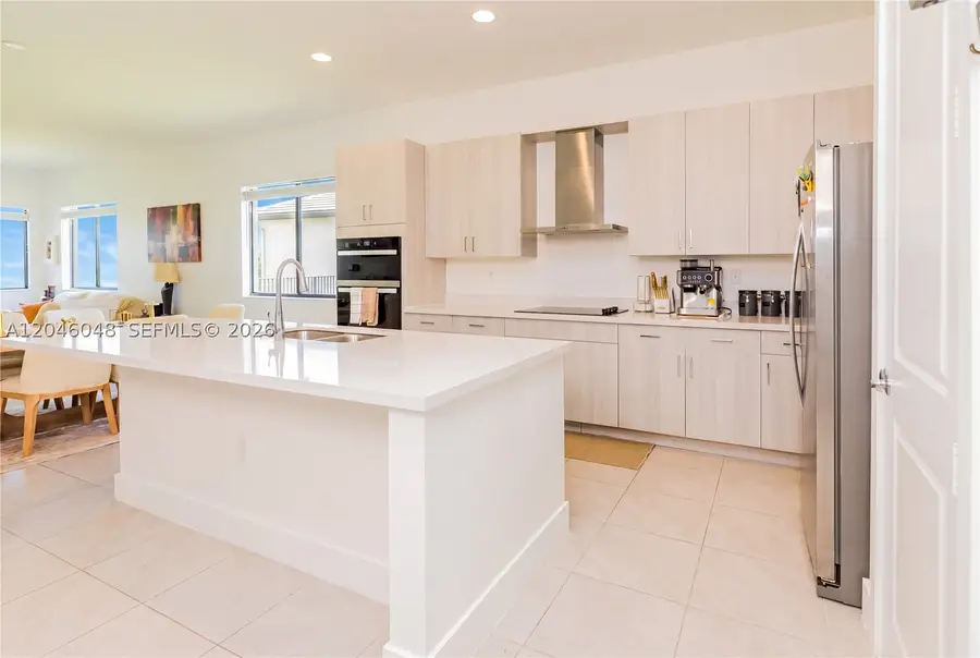 5261 Lamone, Miami, FL 33142 - #2