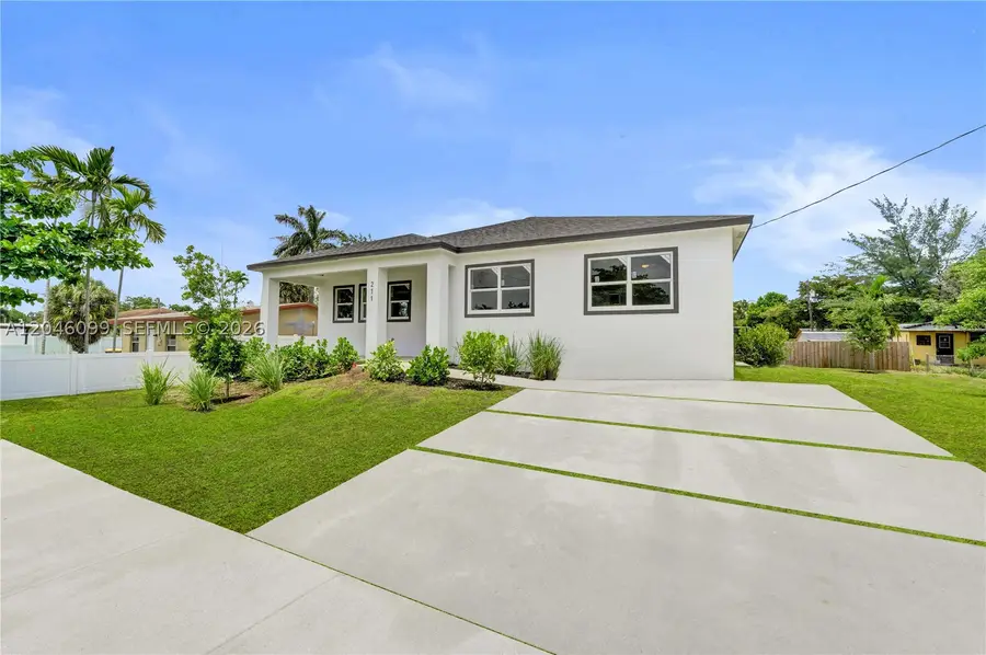 211 NW 14th, Dania Beach, FL 33004 - #2