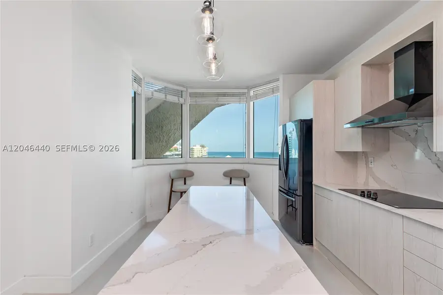 300 S Pointe #907, Miami Beach, FL 33139 - #3