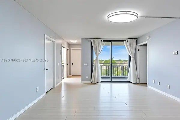 2075 SW 122nd #505, Miami, FL 33175