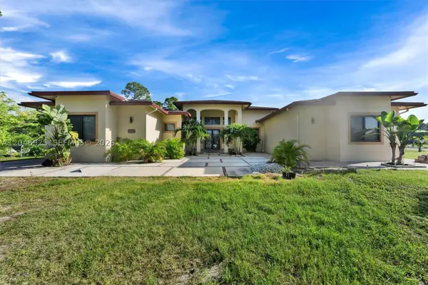 13085 N 78th Pl N, Loxahatchee, FL 33412