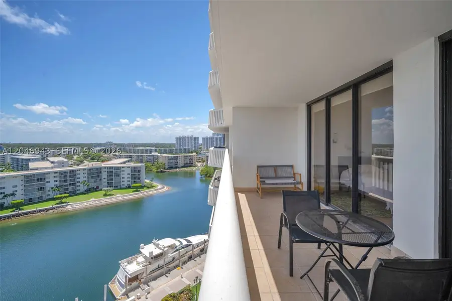 1000 W Island #1206, Aventura, FL 33160 - #2