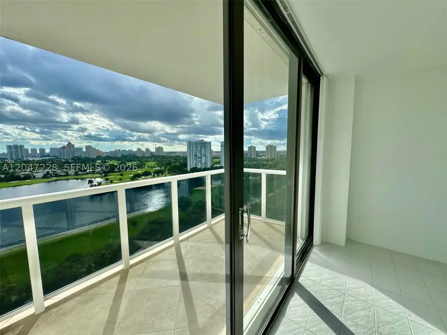 3675 N Country Club #2007, Aventura, FL 33180 - #2