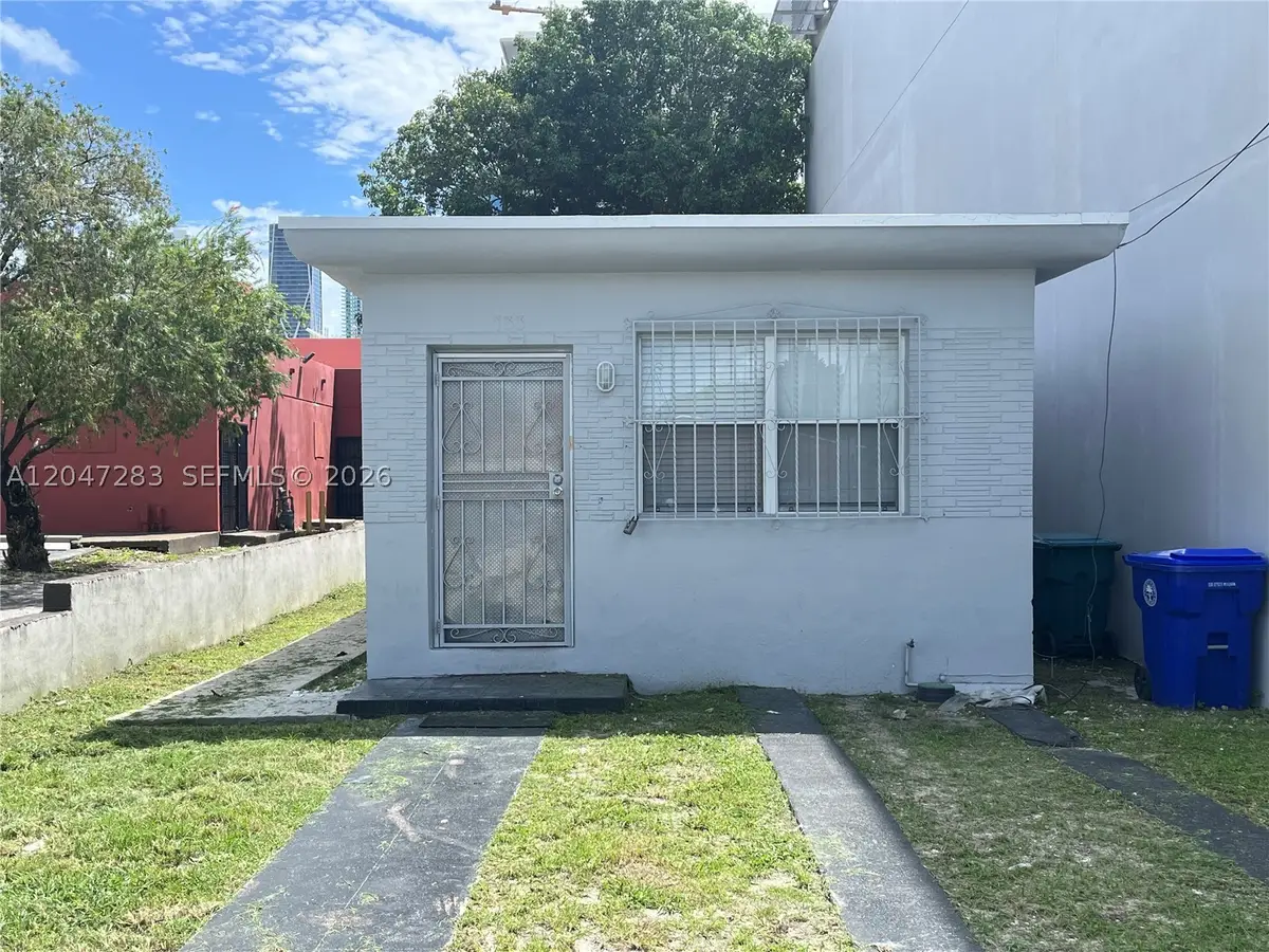 733 NW 4th, Miami, FL 33136 - #1