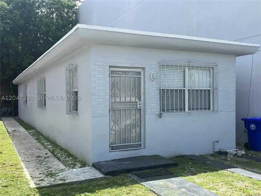 733 NW 4th, Miami, FL 33136 - #2
