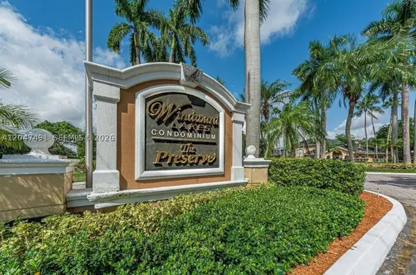 Address Withheld By Seller, Pompano Beach, FL 33069