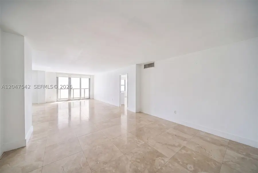5701 Collins #1415, Miami Beach, FL 33140 - #2