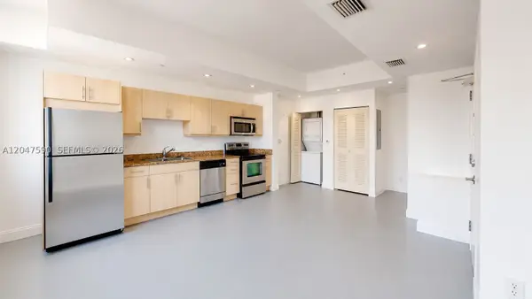 111 E Flagler #810, Miami, FL 33131