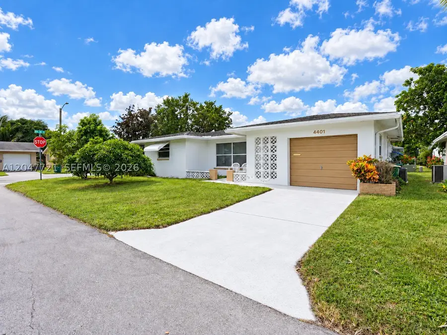 4401 NW 43rd, Tamarac, FL 33319 - #2