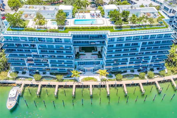 9201 E Bay Harbor #PH 809, Bay Harbor Islands, FL 33154