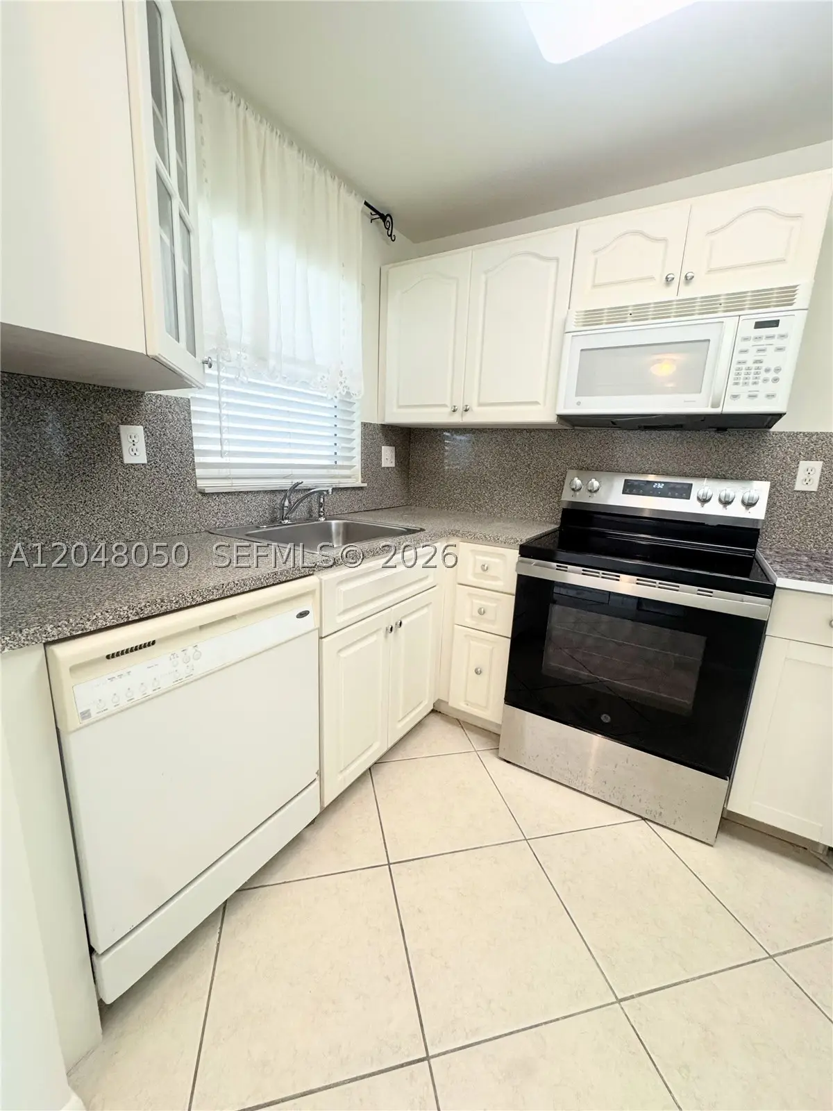 9660 Sunrise Lakes #202, Sunrise, FL 33322 - #1