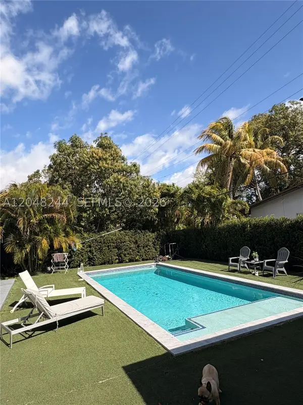 12125 NE 2nd, North Miami, FL 33161