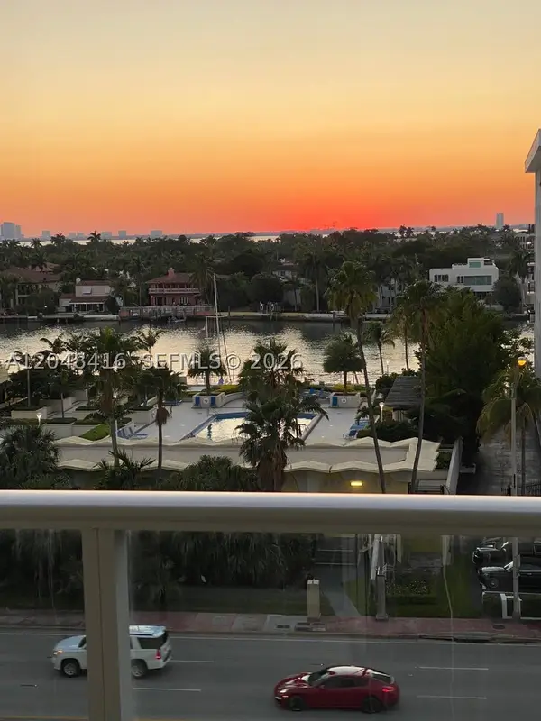 5601 Collins #722, Miami Beach, FL 33140