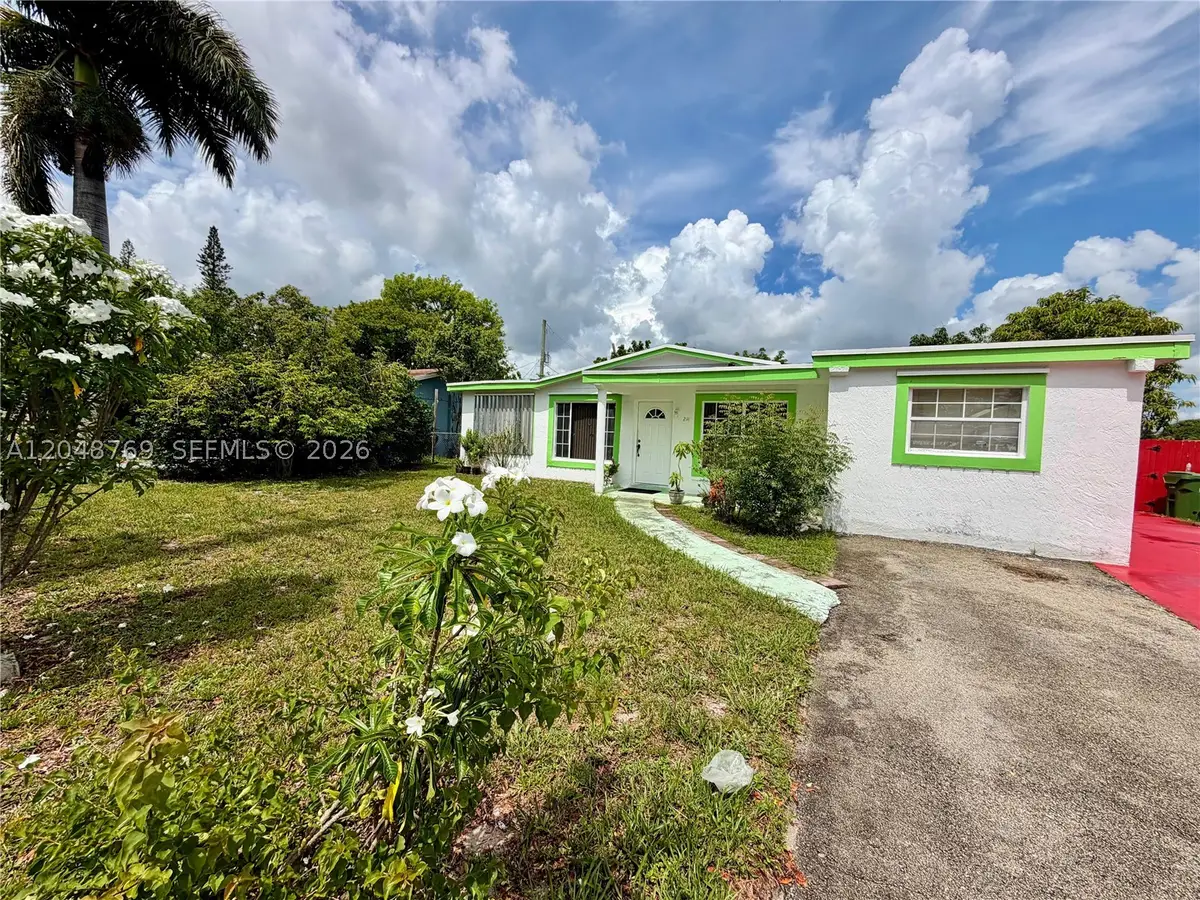 2141 NW 26th, Fort Lauderdale, FL 33311 - #1