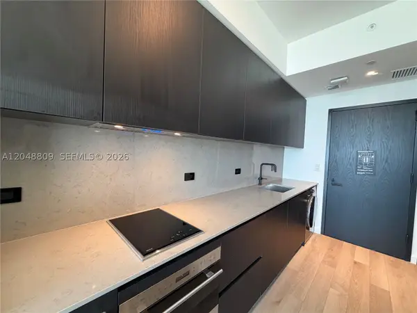 20 NE 11th #2703B, Miami, FL 33132